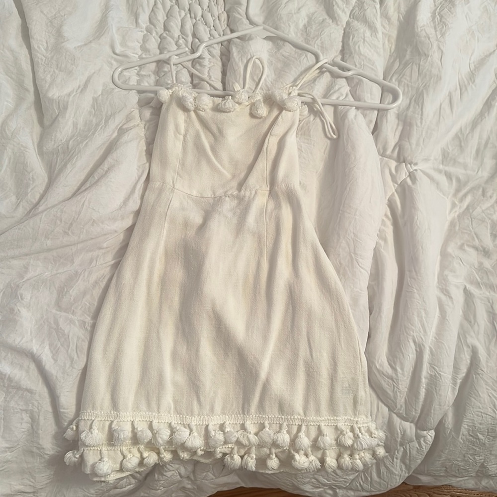 PRINCESS POLY white mini dress with open back and tassels